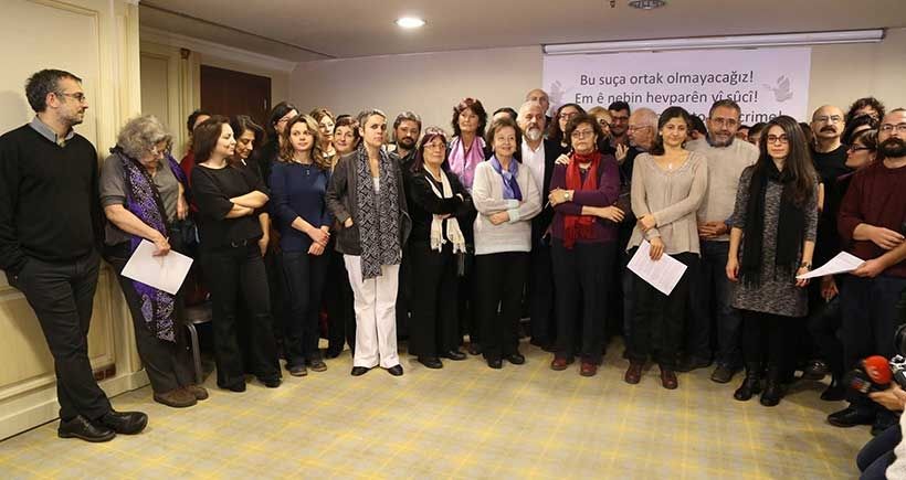 Tirkiye: 12 Akademîsyen hatin desteserkirin